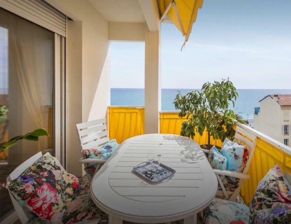 Apartamento Stunning 2 Bed Flat Nice Front Of The Beach Seaview Exterior foto